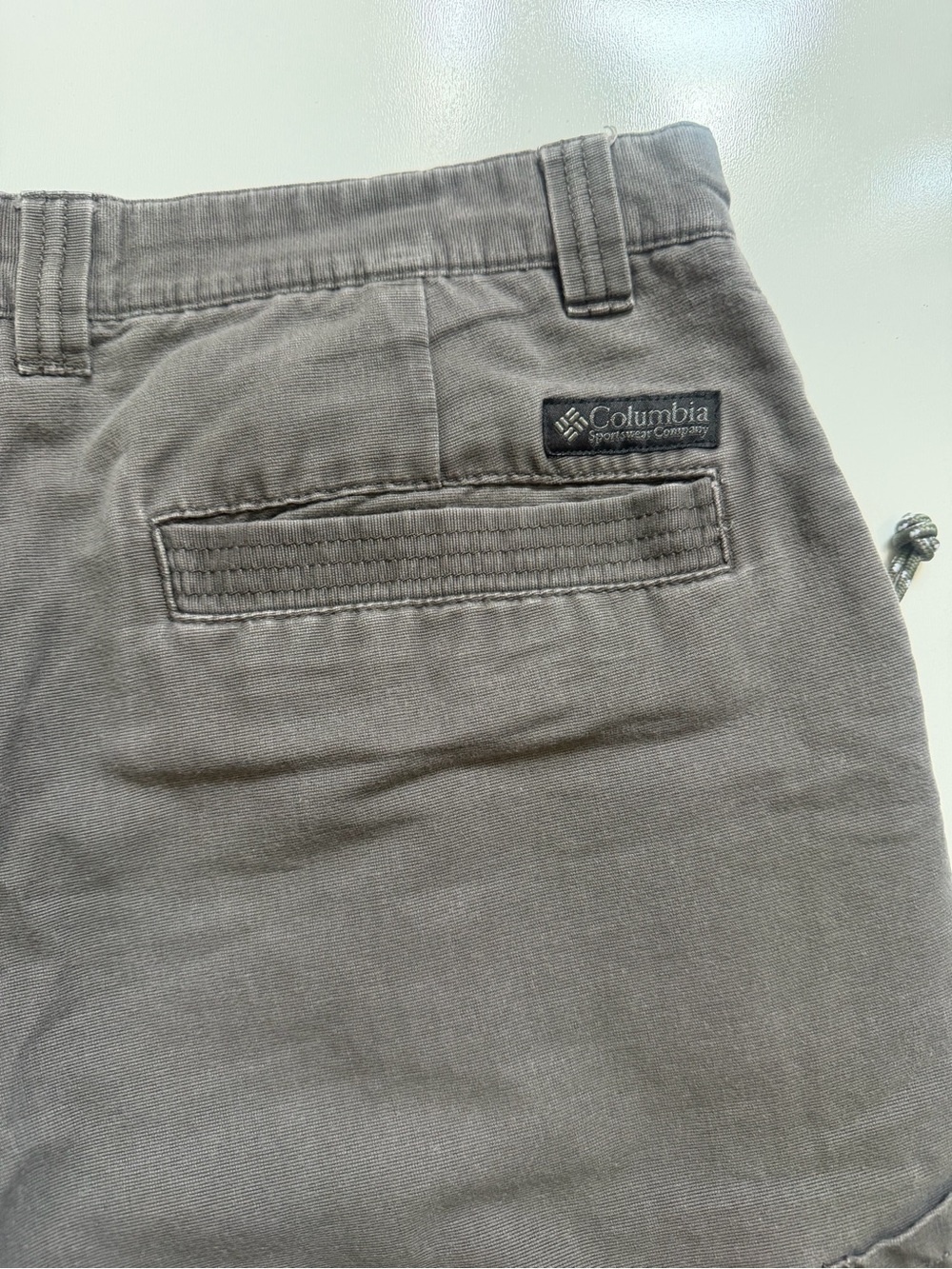 Columbia Men’s Gray Cargo Pants Size 34 Outdoor Utility Hiking Workwear - Picture 8 of 11